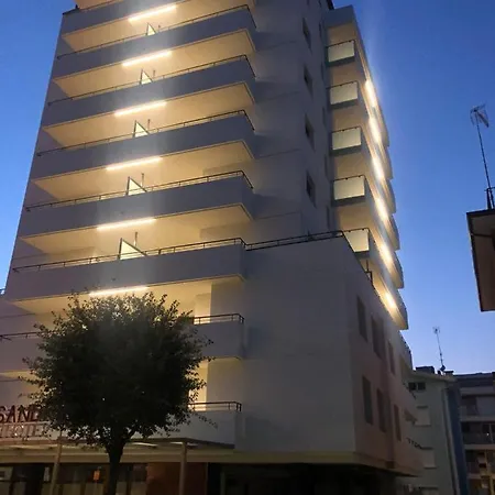 Alessandria Apartmanhotel 2*