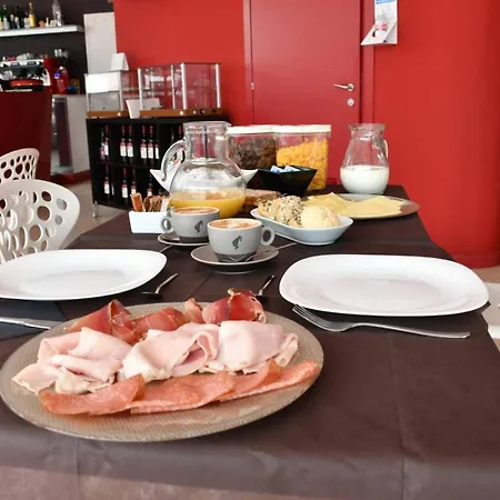 Hotel apartamentowy Alessandria 2*